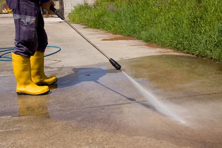 How To Find The Perfect Pressure Washing Contractor For Your Residential Or Commercial Property